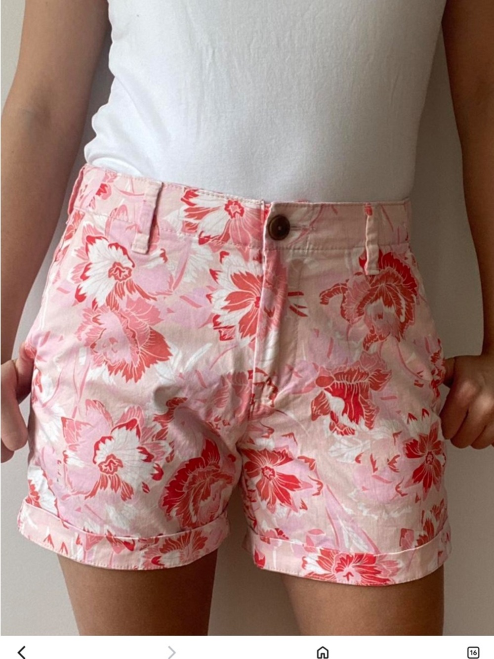 GAP Pink Floral Women's Bermuda Shorts